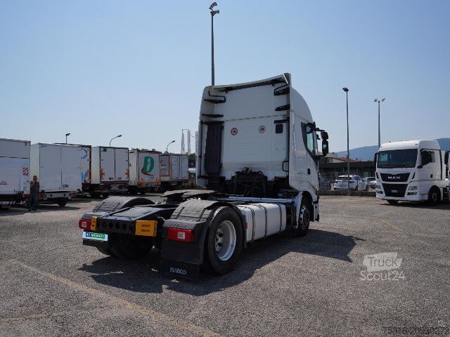 Furgone IVECO TRATTORE STRADALE XP