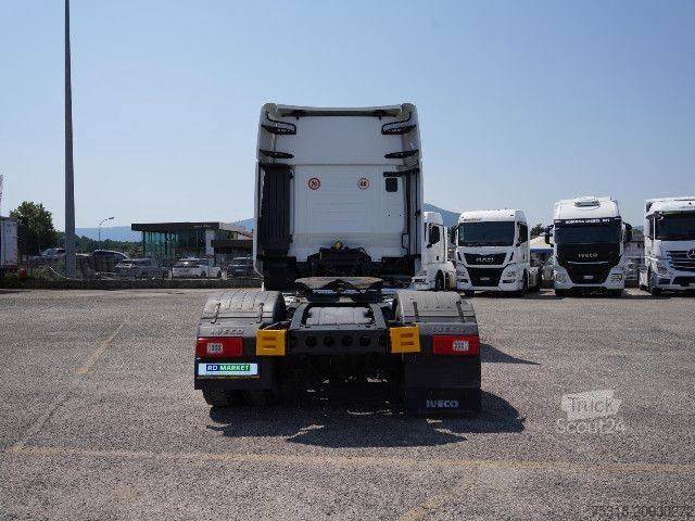Furgone IVECO TRATTORE STRADALE XP