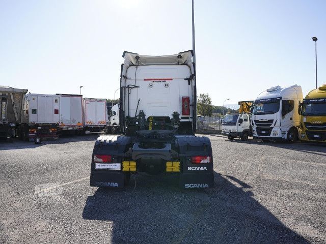 Tractora standard Scania R500