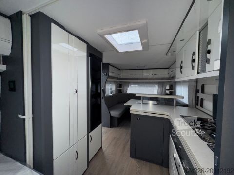 Wohnwagen Hobby Excellent 560 CFe Auflastung 2.000kg