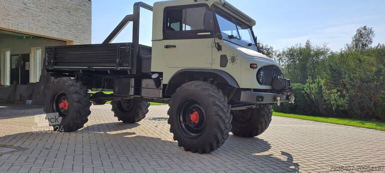 трактор Mercedes Benz Unimog 404