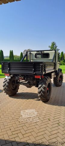 трактор Mercedes Benz Unimog 404