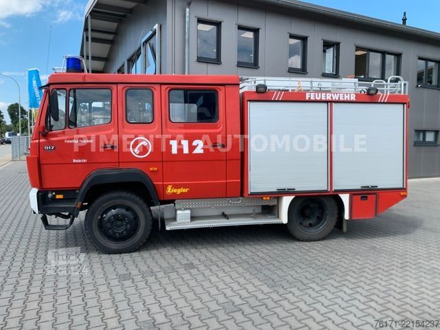 Vrachtwagen met bakwagen MERCEDES-BENZ 917 AF / 4x4 /AHK / TOP ZUSTAND