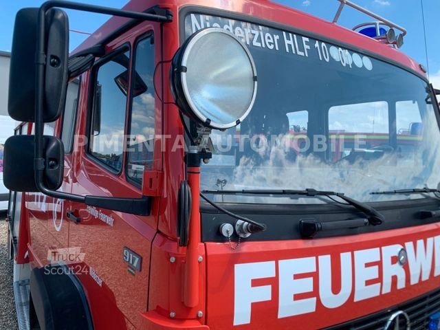 Vrachtwagen met bakwagen MERCEDES-BENZ 917 AF / 4x4 /AHK / TOP ZUSTAND