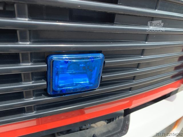 Vrachtwagen met bakwagen MERCEDES-BENZ 917 AF 4x4 AHK Top Zustand