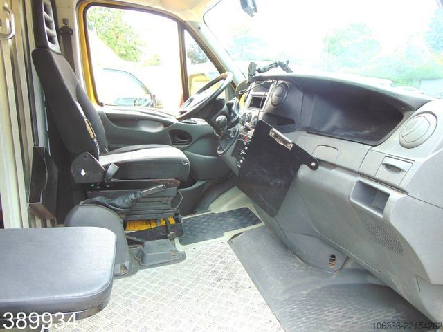 Furgone chiuso IVECO Daily 35 S 11 A / P Maxi Postkoffer REGALSYSTEM