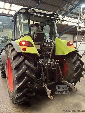 Трактор CLAAS Arion 420