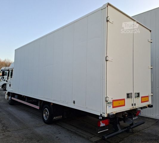 Фургон (грузовой автомобиль) MAN TGL 8.180 4x2 BL 6-Sitzer / 2 Liegen Möbelkoffer