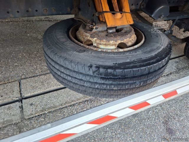 Фургон (грузовой автомобиль) MAN TGL 8.180 4x2 BL 6-Sitzer / 2 Liegen Möbelkoffer