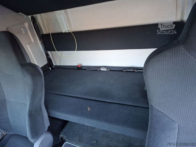 Фургон (грузовой автомобиль) MAN TGL 8.180 4x2 BL 6-Sitzer / 2 Liegen Möbelkoffer