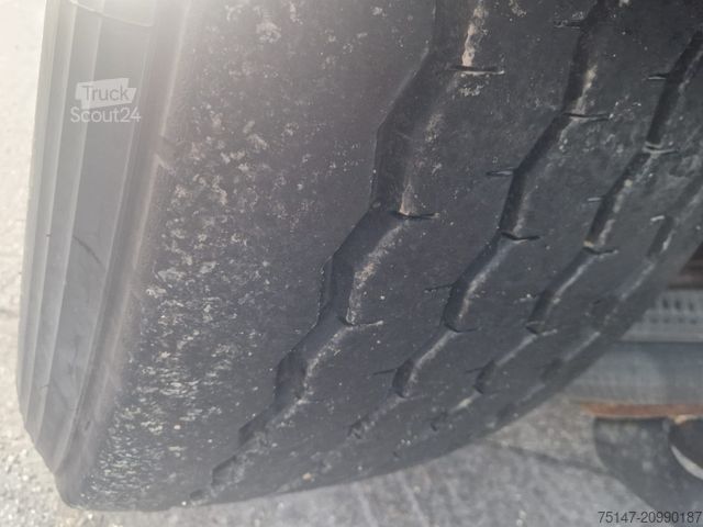 Semi-remorque à plancher roulant SCHWARZMÜLLER 3-Achs Schubboden Voll-Alu 91 m³ Liftachse