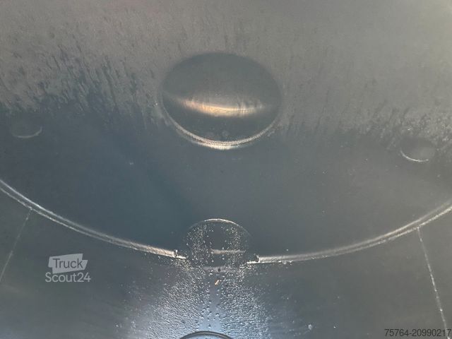 Remorque-citerne semi-remorque KÄSSBOHRER 32m² V2A Bitumentankauflieger /leicht beschädigt