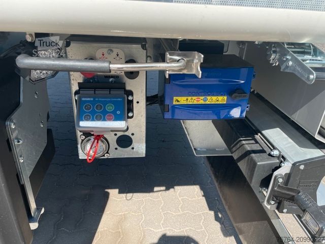 Semi-remorque à plancher roulant KRAKER ca. 92 m³ Schubboden/10mm Boden/Funk/Auch Miete!