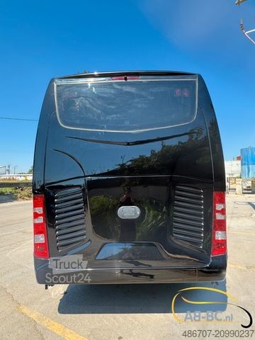 Autocar MERCEDES-BENZ Sprinter Nero 31 Sitze ab 08/2026