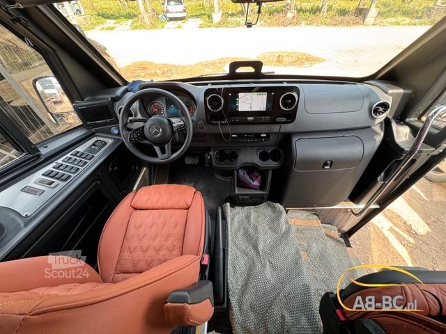 Autocar MERCEDES-BENZ Sprinter Nero 31 Sitze ab 08/2026