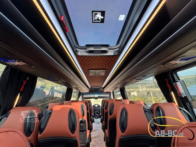 Autocar MERCEDES-BENZ Sprinter Nero 31 Sitze ab 08/2026