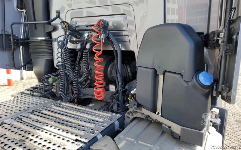 Standard-SZM Renault T520 6x2 13 LITER - 38-BRD-1 - 70 TON - GESTUUR...
