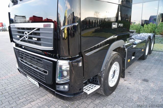 Tracteur routier standard VOLVO FH16 / 700 / 6x4 / HYDRAULIKA / RETARDER / 3 OSI
