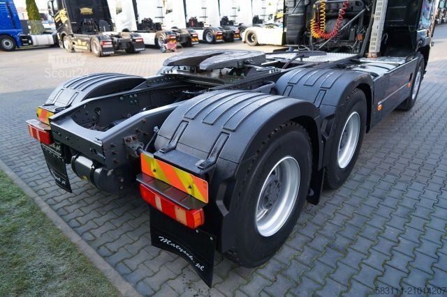 Tracteur routier standard VOLVO FH16 / 700 / 6x4 / HYDRAULIKA / RETARDER / 3 OSI