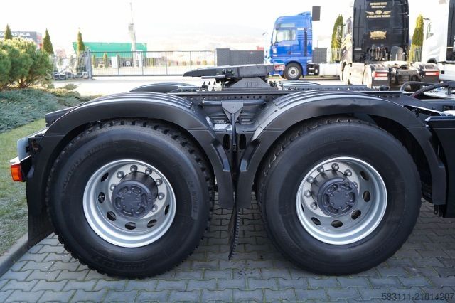 Tracteur routier standard VOLVO FH16 / 700 / 6x4 / HYDRAULIKA / RETARDER / 3 OSI