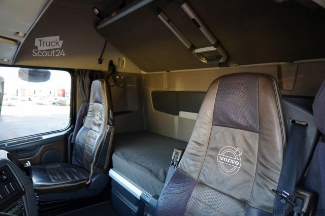 Tracteur routier standard VOLVO FH16 / 700 / 6x4 / HYDRAULIKA / RETARDER / 3 OSI