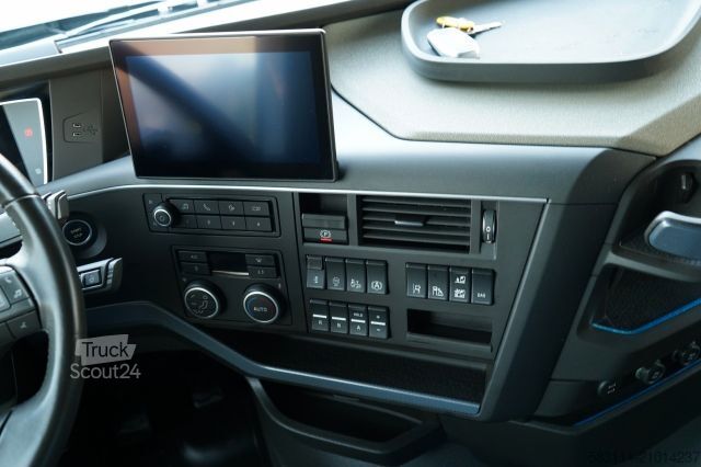 Стандартный седельный тягач VOLVO FH 500 AERO / 2025 ROK / I-SAVE / XXL / GWARANCJ