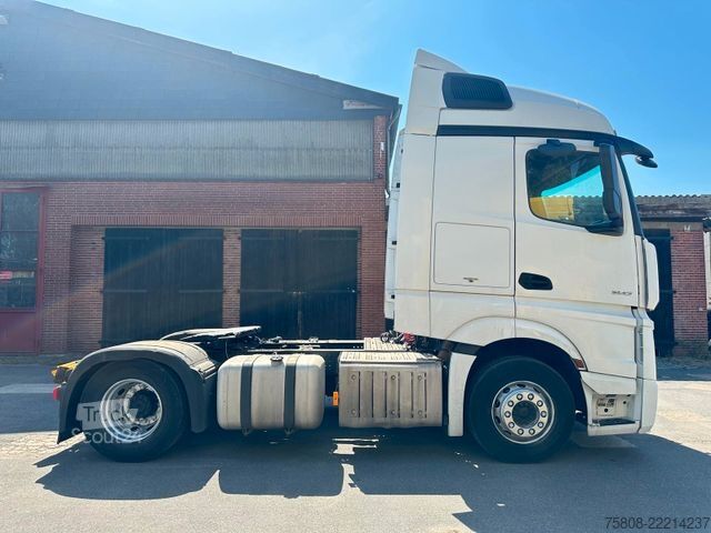 Standard trekkvogn MERCEDES-BENZ Actros 1842 Streamspace 2Tanks