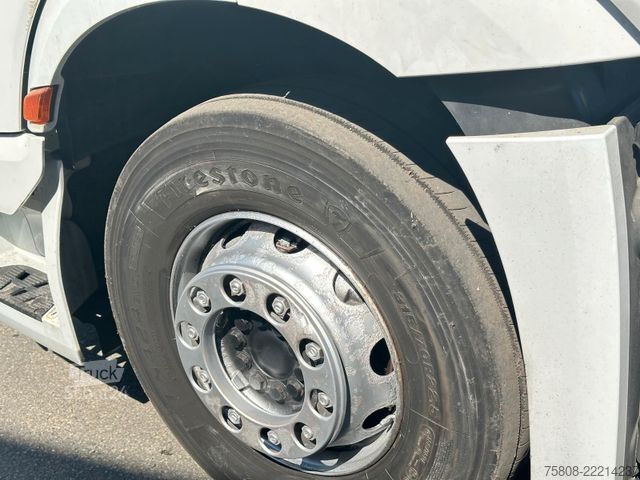 Standard trekkvogn MERCEDES-BENZ Actros 1842 Streamspace 2Tanks