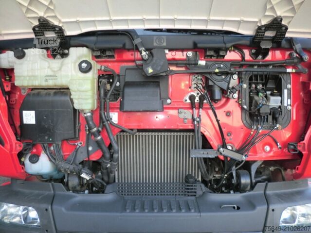 Châssis de camion Renault Midlum 220 DXi 4x2 Chassi Länge 7,5 m