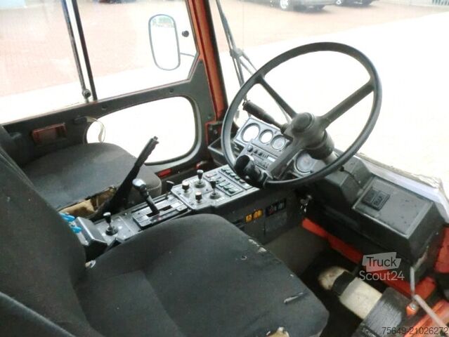 Aangepaste bestelwagen Schmidt - SK153SX