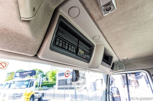 Valise RENAULT D19 WIDE 320+HAYON BAR 2 T.