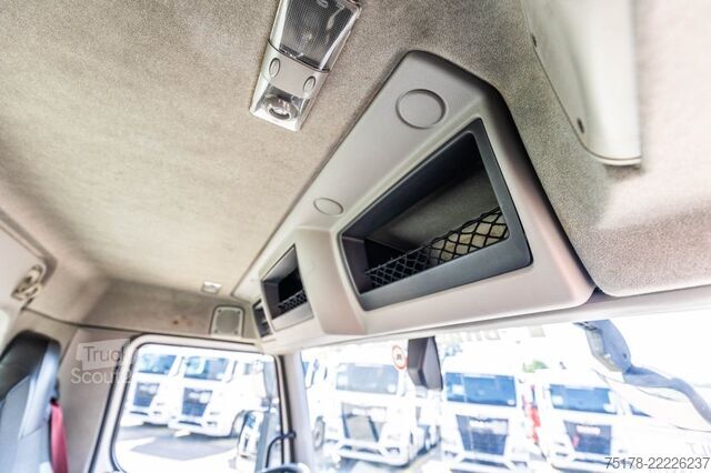 Valise RENAULT D19 WIDE 320+HAYON BAR 2 T.