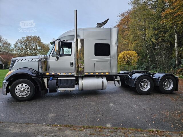 Standardní tahač International Lonestar