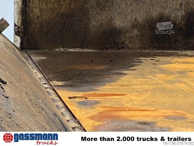 Tipper truck Iveco Trakker AD340T45 8x4, Bordmatik