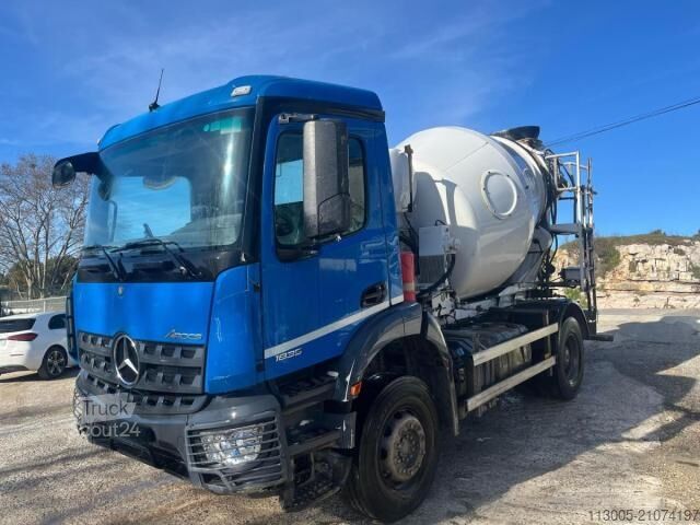 Camión hormigonera Mercedes-Benz Arocs 1835