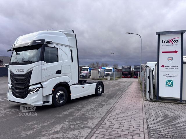 Standard SZM IVECO S Way 500 Retarder ALU Doppel Tank Standklima