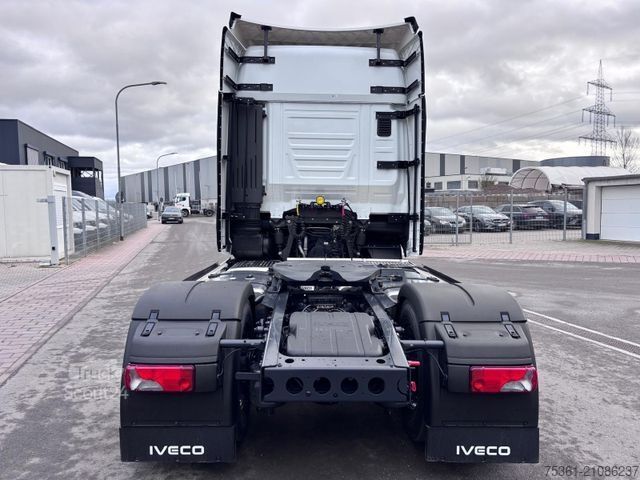 Standard SZM IVECO S Way 500 Retarder ALU Doppel Tank Standklima