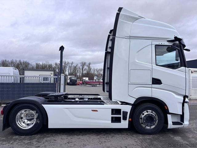 Standard SZM IVECO S Way 500 Retarder ALU Doppel Tank Standklima