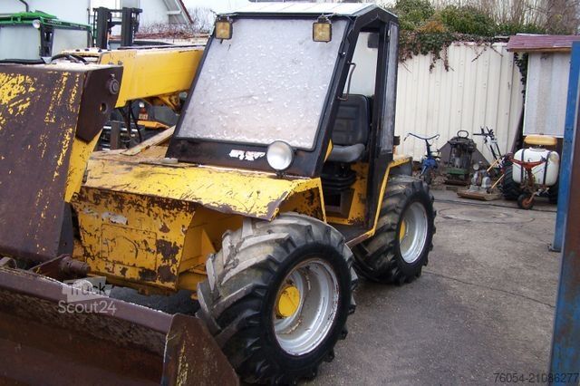 Телескопический погрузчик CATERPILLAR SECOMAG CT1865