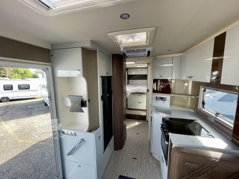 Ολοκληρωμένο αυτοκινούμενο τροχόσπιτο Bürstner Elegance I 920 G NP.235596Euro/Luft