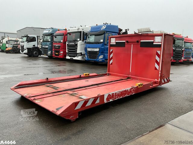 Abrollcontainer Flatcontainer met opbergruimte 