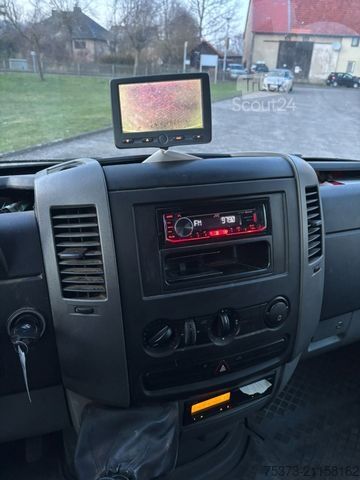 Dubă cu caroserie tip cutie MERCEDES-BENZ Sprinter 513 Koffer/LBW