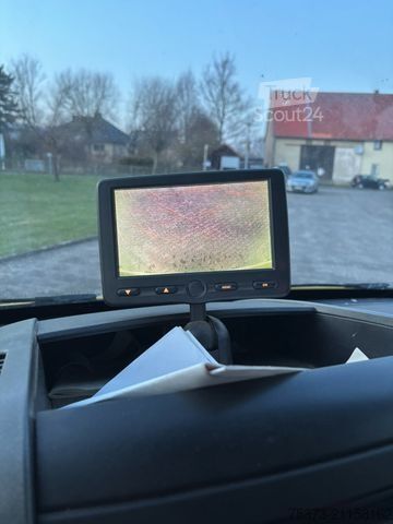 Dubă cu caroserie tip cutie MERCEDES-BENZ Sprinter 513 Koffer/LBW