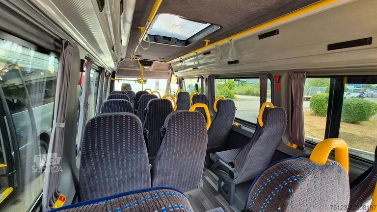 Minibus MERCEDES-BENZ Sprinter 517 Heckniederflur Vorlauffahrzeug