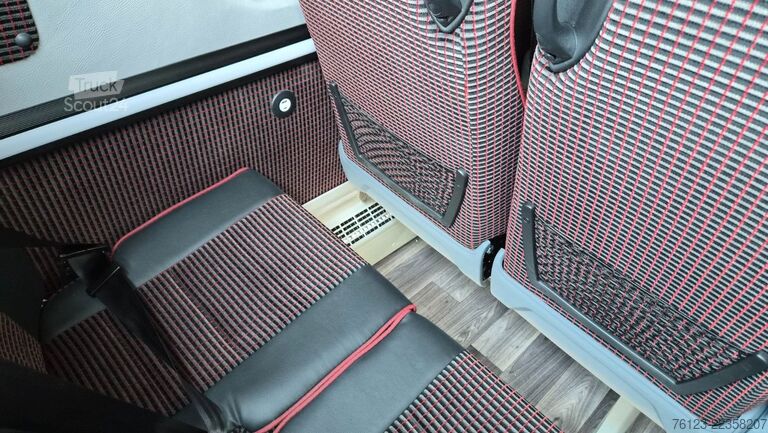 Μίνι λεωφορείο MERCEDES-BENZ 517 Lord Comfort XXL Vorlauffahrzeug 23 SS
