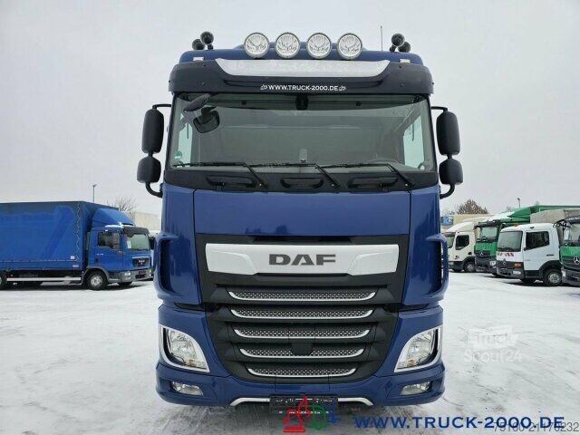 Trattore stradale standard DAF XF 450 FT Space Cab Großer Tank Deutscher LKW