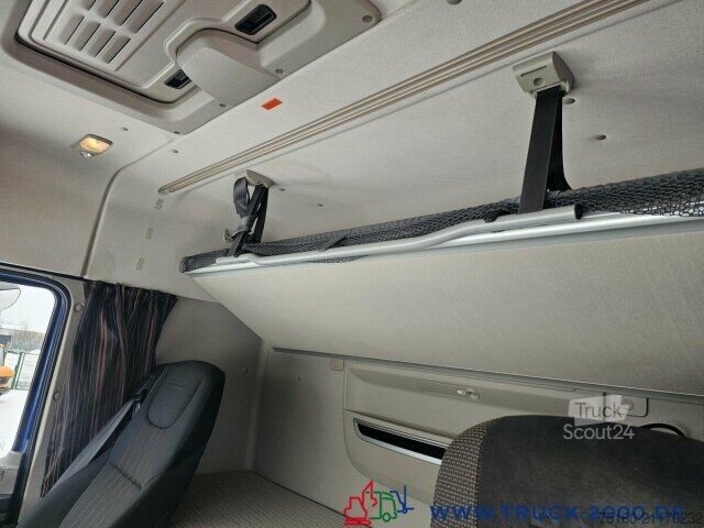 Trattore stradale standard DAF XF 450 FT Space Cab Großer Tank Deutscher LKW