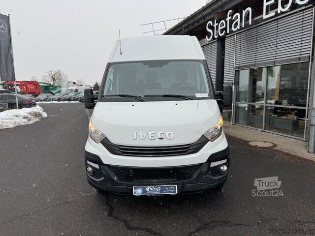 High-roof van Iveco Daily 35S12 *R3.520mm*AHK*Automatik*51.272km!!