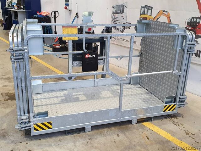 Hefplatform Magni Arbeitskorb 4.5 drehbar ausziehbar / 500 kg / NEU