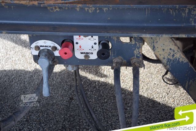 Priklopnik z menjalnim šasijem  Riedler Kipp WAB Anhänger SAF Achsen  Sicom WAB